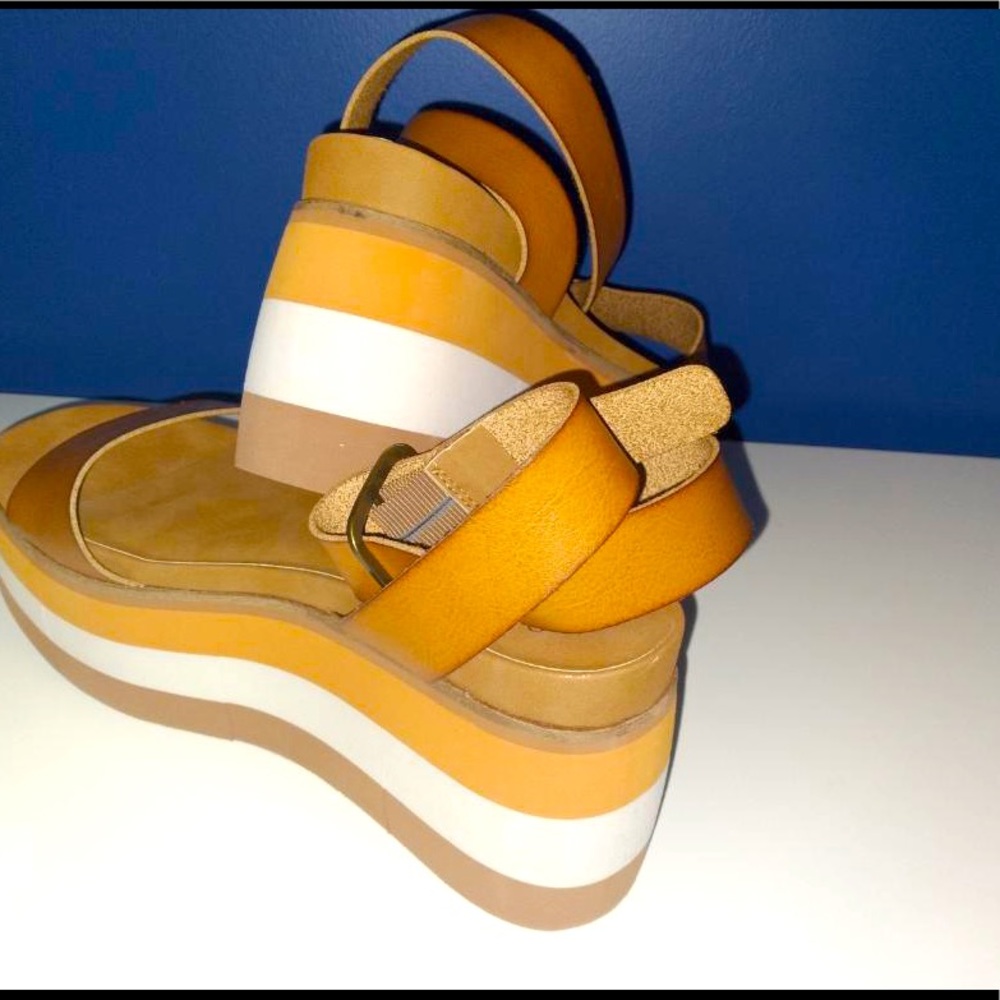 New tan wedge sandals